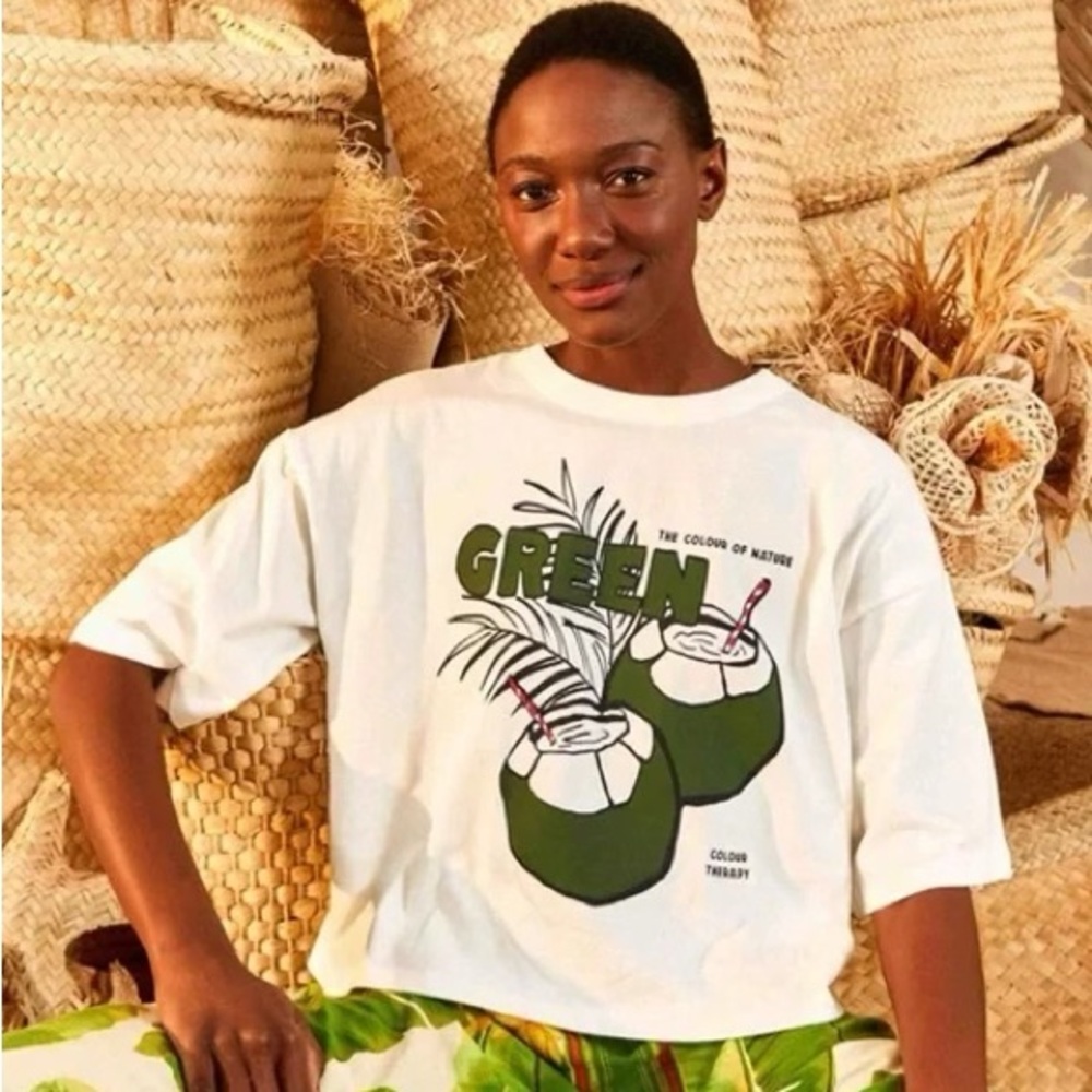 FARM Rio colour therapy green coconuts crop tee M